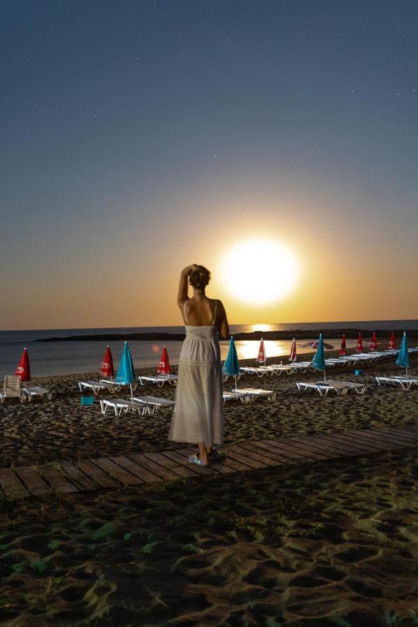 Livana Hotel Agia Trias Екстер'єр фото